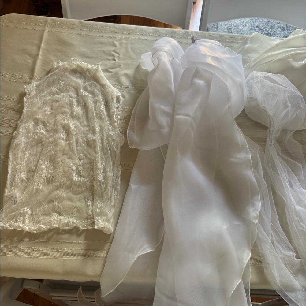Lot of bridal / wedding toppers, straps, bolero, sleeves, cover etc. - Picture 5 of 8